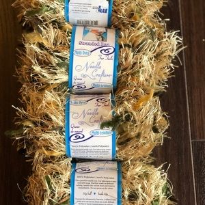 Fur Tails Needle Crafters Color 4 Lots Skeins